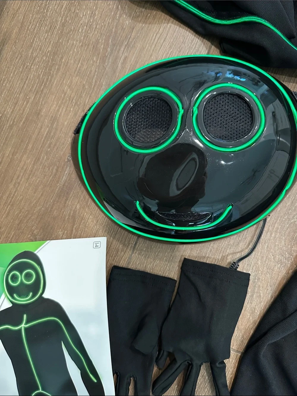 Spirit Black Costume with Green Trim Kids Light-Up Stick Figure. - Picture 2 of 3